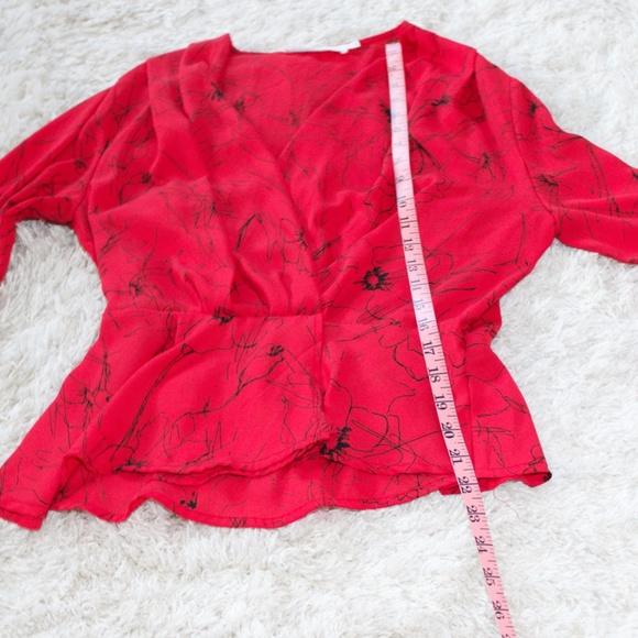 ASTR the label red long sleeve floral blouse - Picture 8 of 9